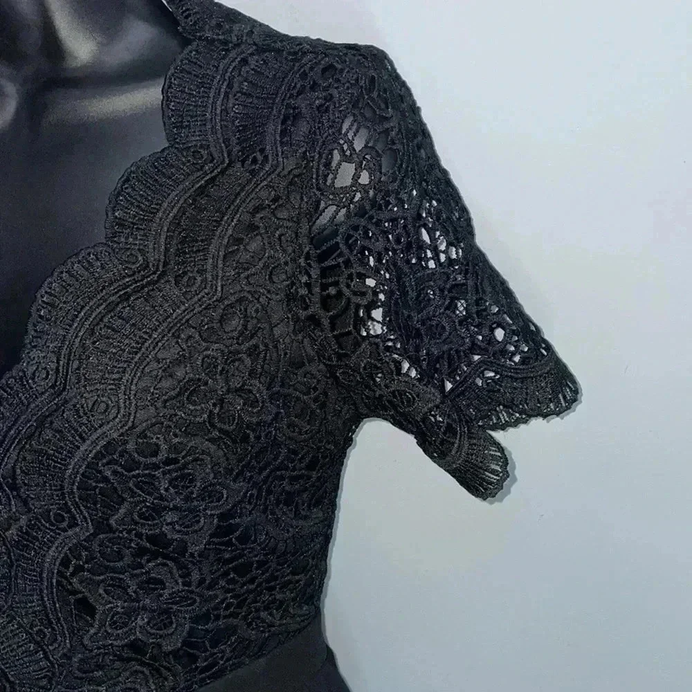 🛑Sold🛑 Lulu’s Black Lace Dress- Small - Picture 6 of 12